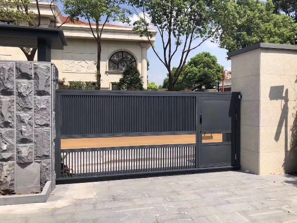 鋁藝別墅大門/庭院門，圍欄多少錢一平方