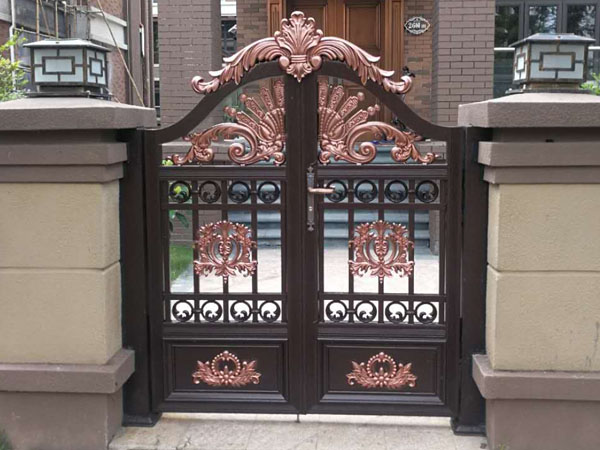 鋁藝大門(mén)